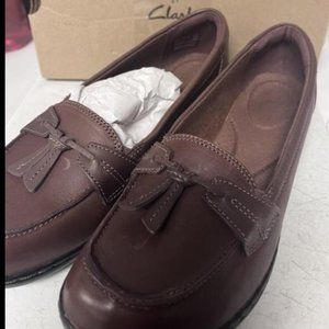 NEW Clarks Womens Ashland Leather Bubble Loafer Sz 8 wide brown